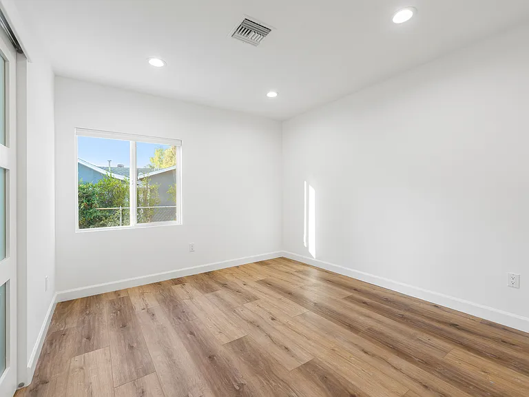 3113 Prospect Ave — Photo 22