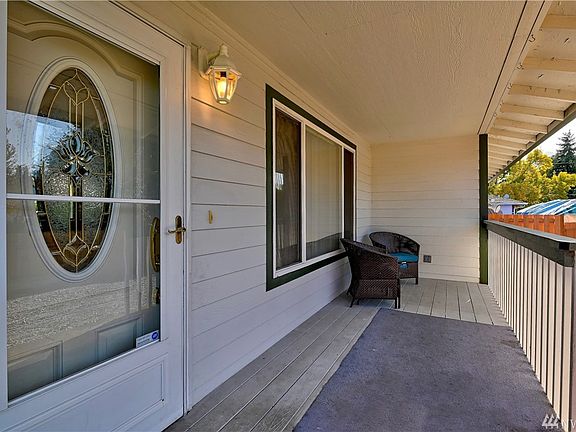 2nd image of 438 Tacoma Blvd
