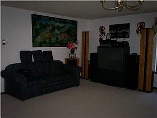 3rd image of 604 E Maywood St
