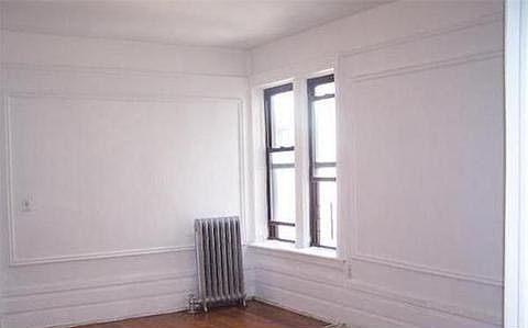 2nd image of 3096 32nd St
