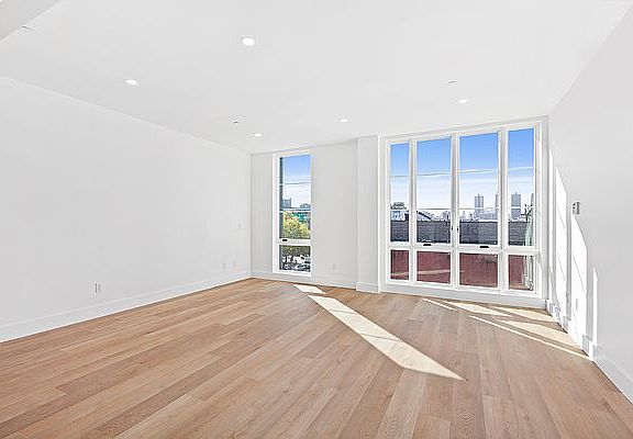 3rd image of 2490 3rd Ave #2F