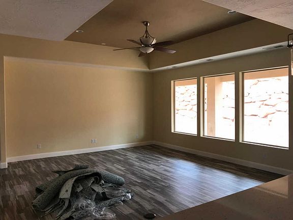 3rd image of 816 W Sunset Mesa Dr