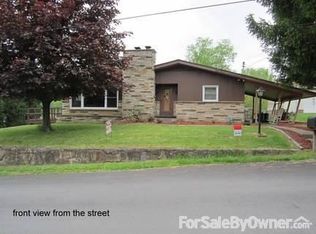 103 Ridgeview Dr, Fairmont, WV 26554