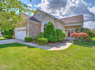 33 Ocean Grove Ln, Waretown, NJ 08758