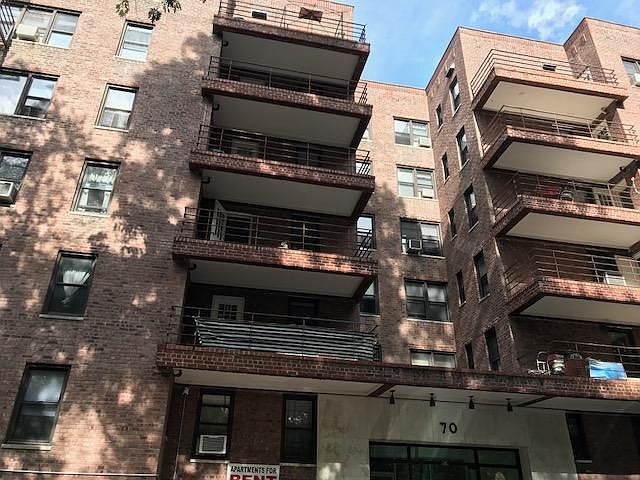 1st image of 70 Parkway N APT 4B