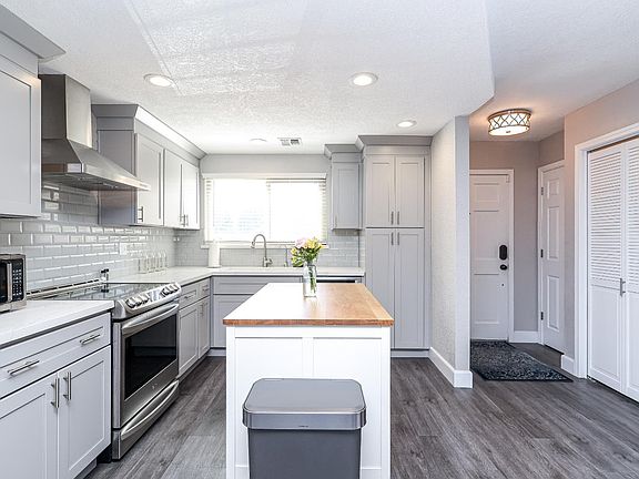 5th image of 3036 Andre Ln