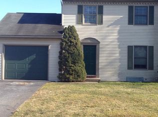 26 Derby Ln, Lancaster, PA 17603