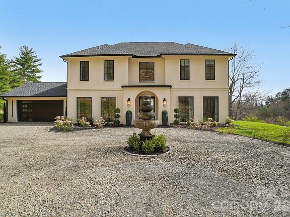 2nd image of 107 Lee Ln