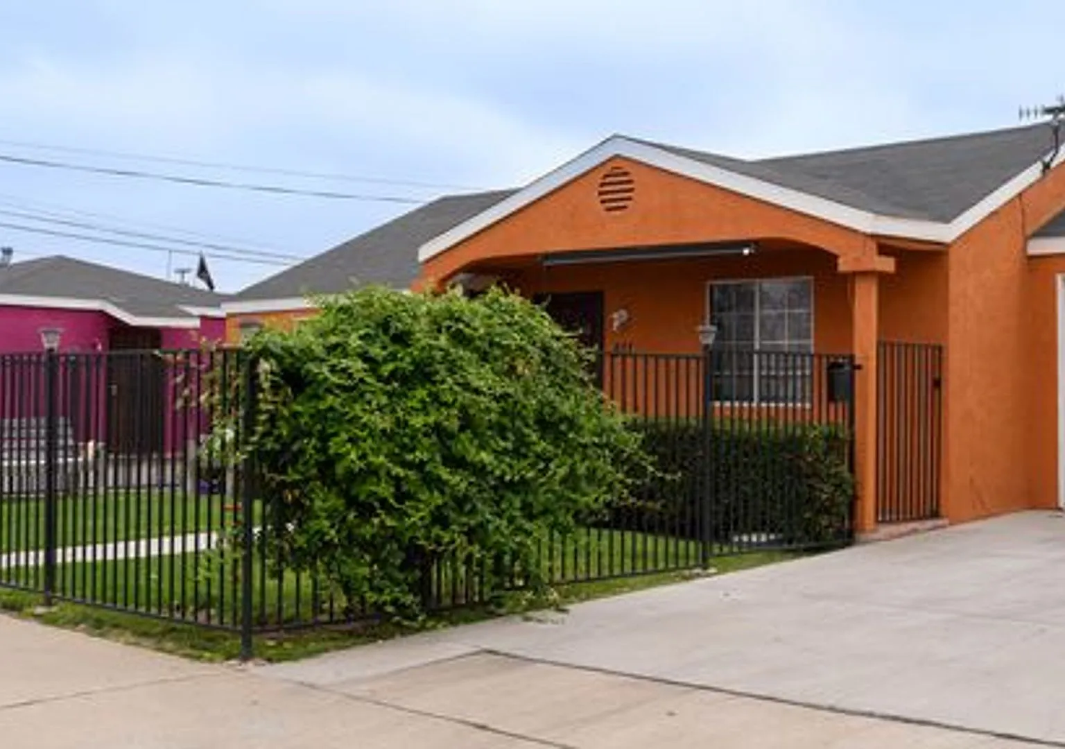 Casitas — Photo 1