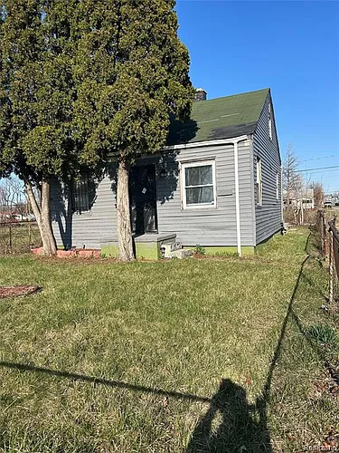13500 Heyden St Photo 1