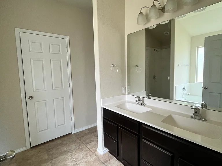 3009 Jackal Dr — Photo 19