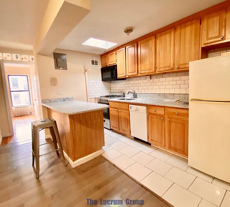 2nd image of 420 E 120th St