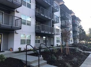 705 32nd St #705-705-40, Bellingham, WA 98225