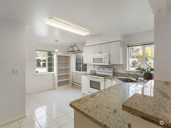 5th image of 13306 SE 272nd St #B101