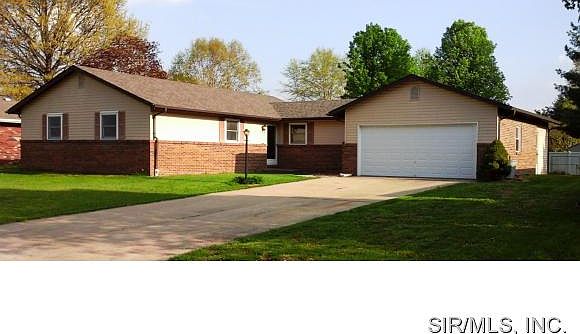 1st image of 2304 Dwight Ave
