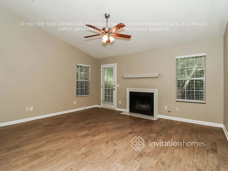 1830 Killarney Dr SW — Photo 7