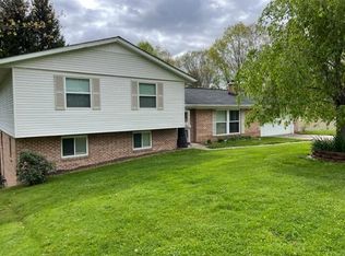 1105 Overlook Dr, Beckley, WV 25801