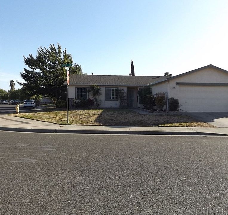 1st image of 808 Oriole Way