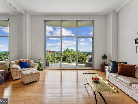 3rd image of 1200 N Nash St APT 225