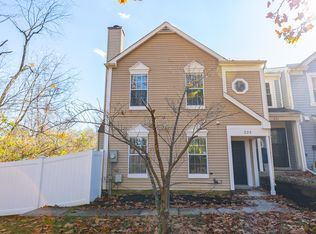 225 Post Oak Ct, Landover, MD
