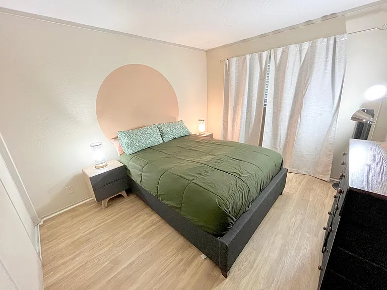 2860 N Los Felices Rd #100 — Photo 17