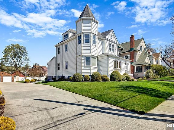 2nd image of 248 Donaldson Ave