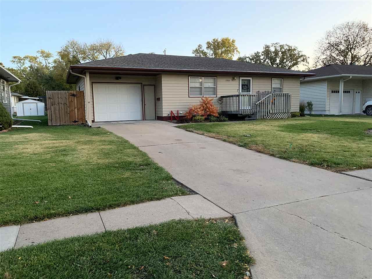 1806 High St Beatrice NE 68310 Zillow