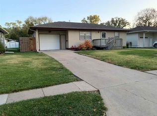 1806 High St, Beatrice, NE 68310