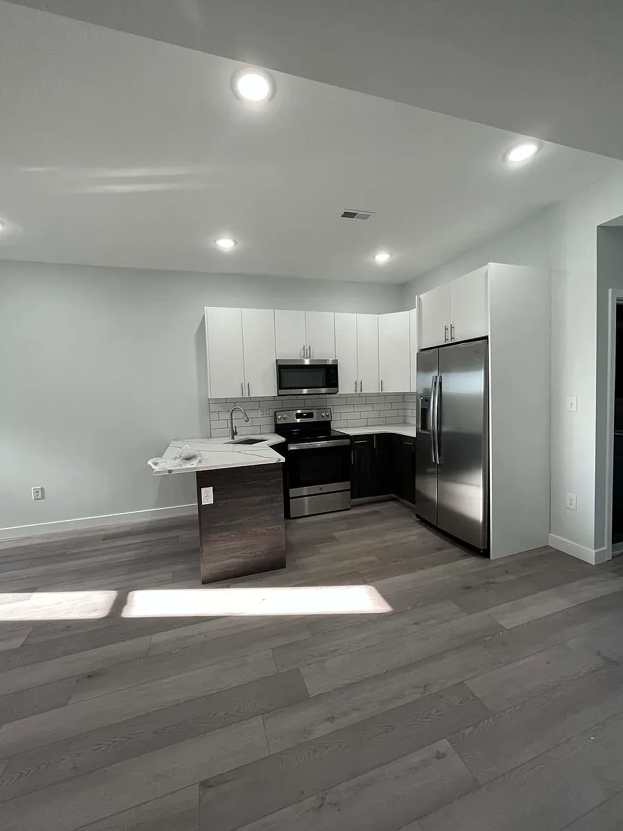 Building Photo - 522 W Berks St #3