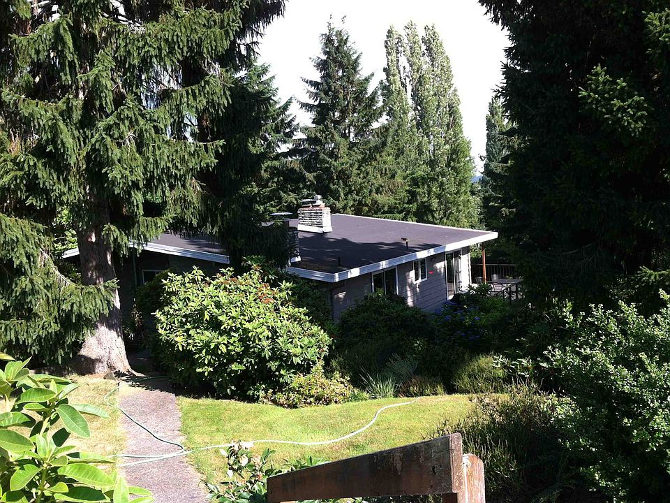 2nd image of 6116 65th Ave NE