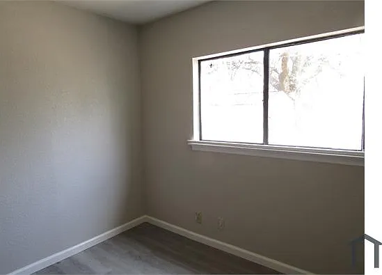 10243 Raven Field Dr — Photo 7