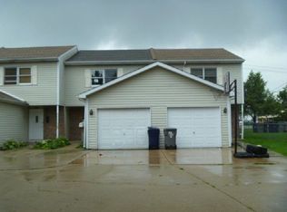 1447 Meyer St, Elgin, IL 60123