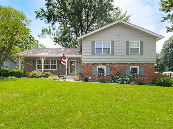 301 W 109th St, Kansas City, MO 64114