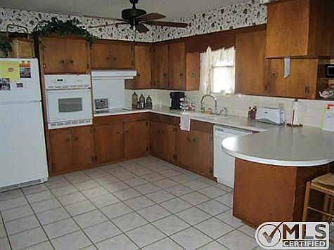 5th image of 906 Glenview Dr