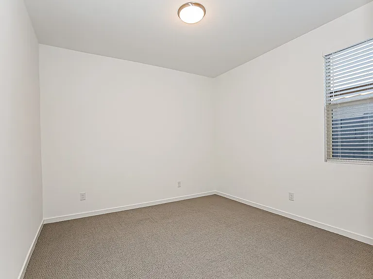 5640 W Walatowa St — Photo 13