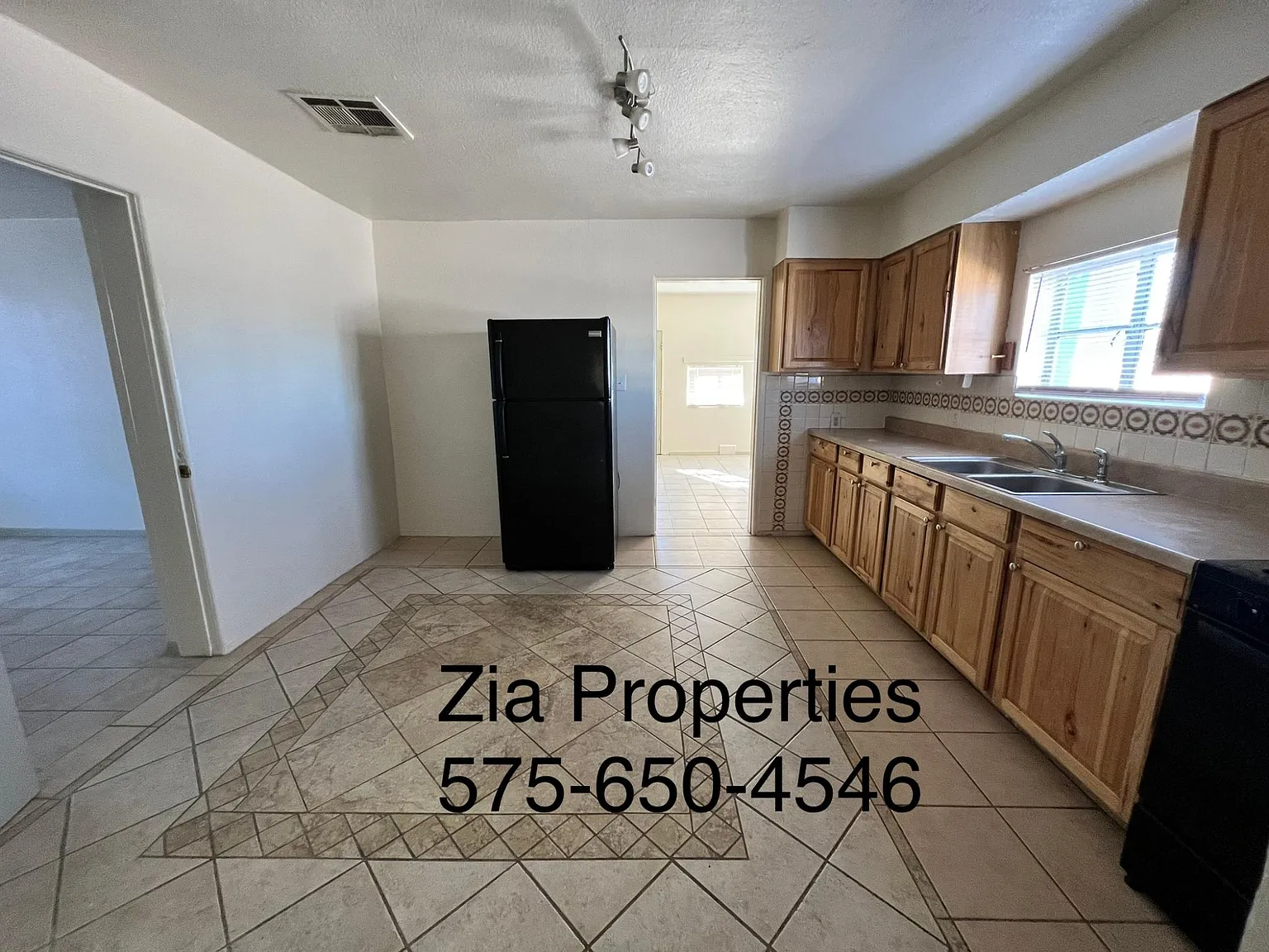 3 bed, 1500 sqft, $1,196 — Photo 4