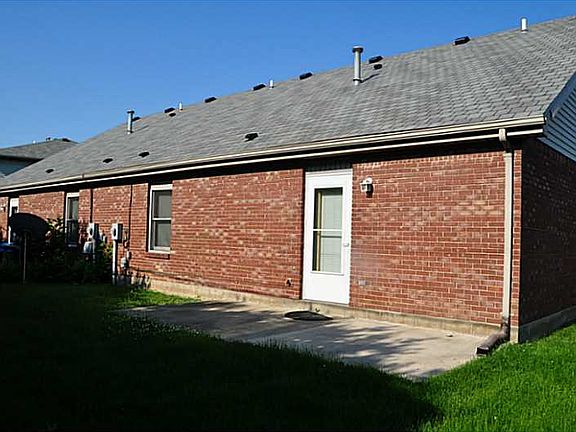 5th image of 219-221 Elas Ct