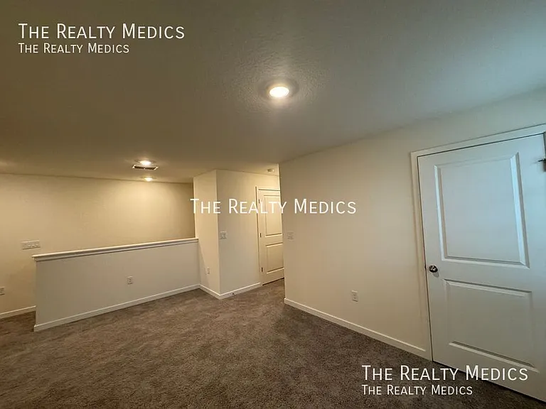 16594 Barbours Creek Way — Photo 14
