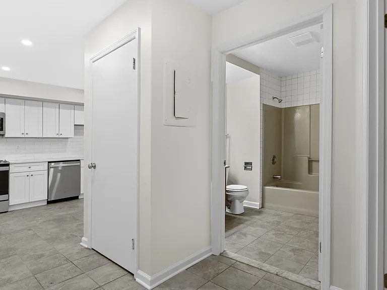 4 Horizon View Dr W #3 — Photo 7