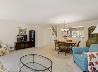 6 Alameda Ct, Eatontown, NJ 07724