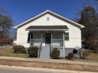 402 Parker Ave, Mooresville, NC 28115