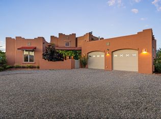 53 Private Drive 1613b, Medanales, NM 87548