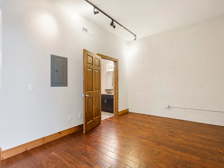 305 S Campbell Ave #203 — Photo 25