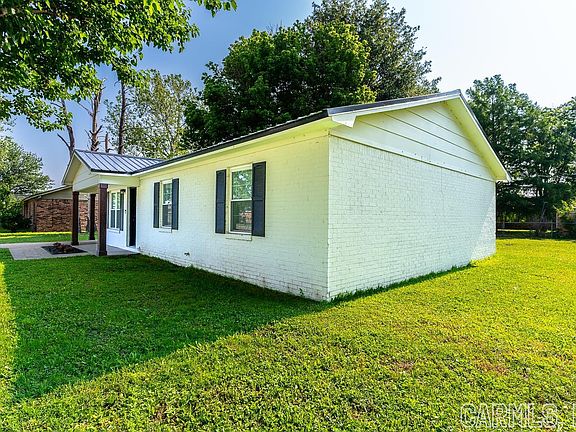 3rd image of 131 Ken Dr