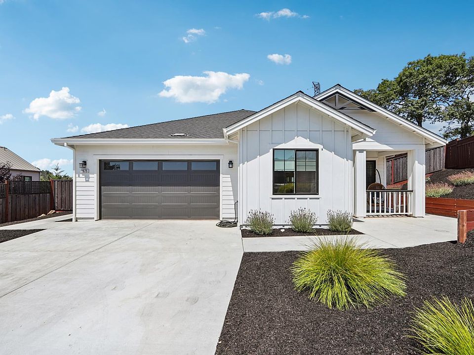 1st image of 3675 Wyndemere Circle