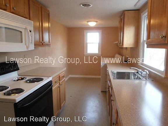 2nd image of 530 Jefferson Ave APT B