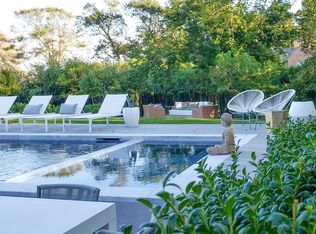 5 Godfrey Ln, Remsenburg, NY 11960