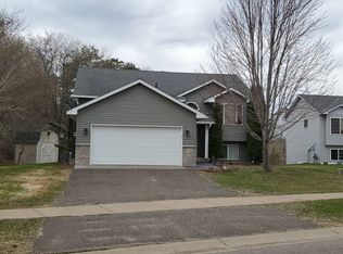 725 Horseshoe Ln, Braham, MN 55006