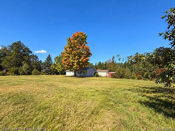 4th image of 1642 Willett Rd
