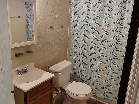3rd image of 3063 N Colorado Ave #3065